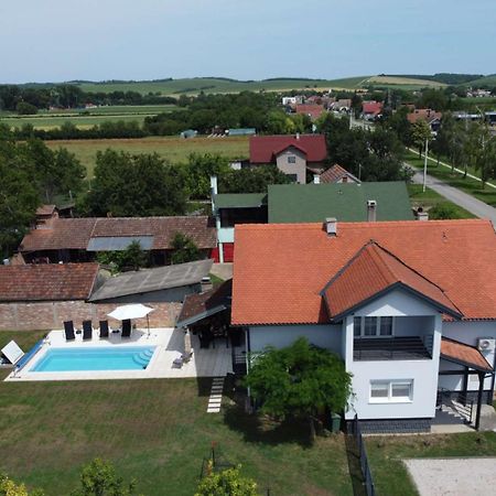 Villa Sorella Baranja Karanac Exteriör bild