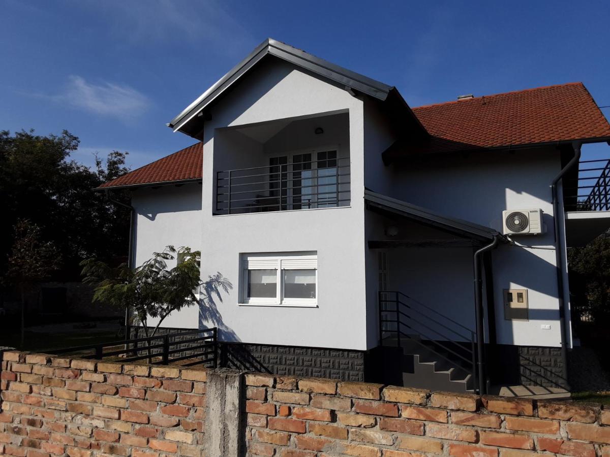 Villa Sorella Baranja Karanac Exteriör bild