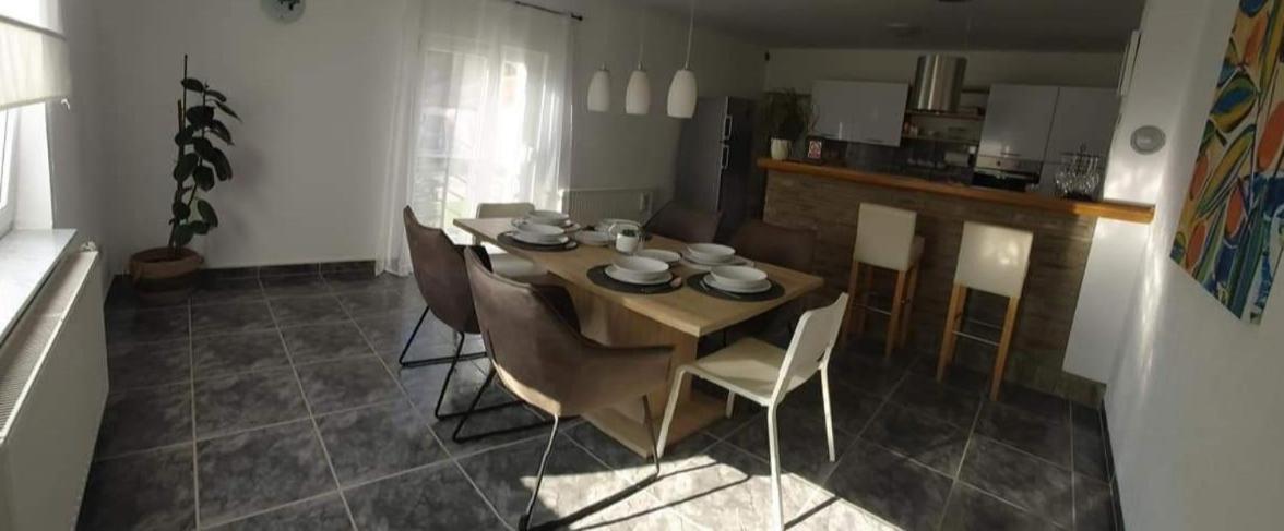 Villa Sorella Baranja Karanac Exteriör bild